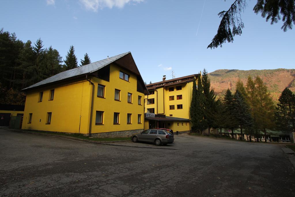 Hotel Smrecina Low Tatras المظهر الخارجي الصورة